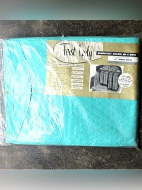 Vtg First Lady Vinyl Quilted zips Closed hanging garment protector closet NIP